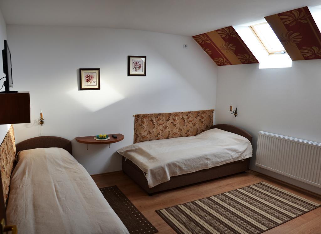 Falusi Patika - Tisza-To Vendeghaz Tiszaszolos Room photo
